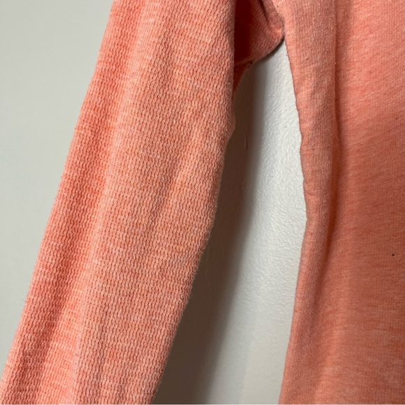 G.H Bass & Co Coral V-Neck Sweater Medium - Picture 5 of 7